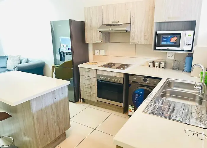 Priceless 2Bed, Pool, Gym, Wifi